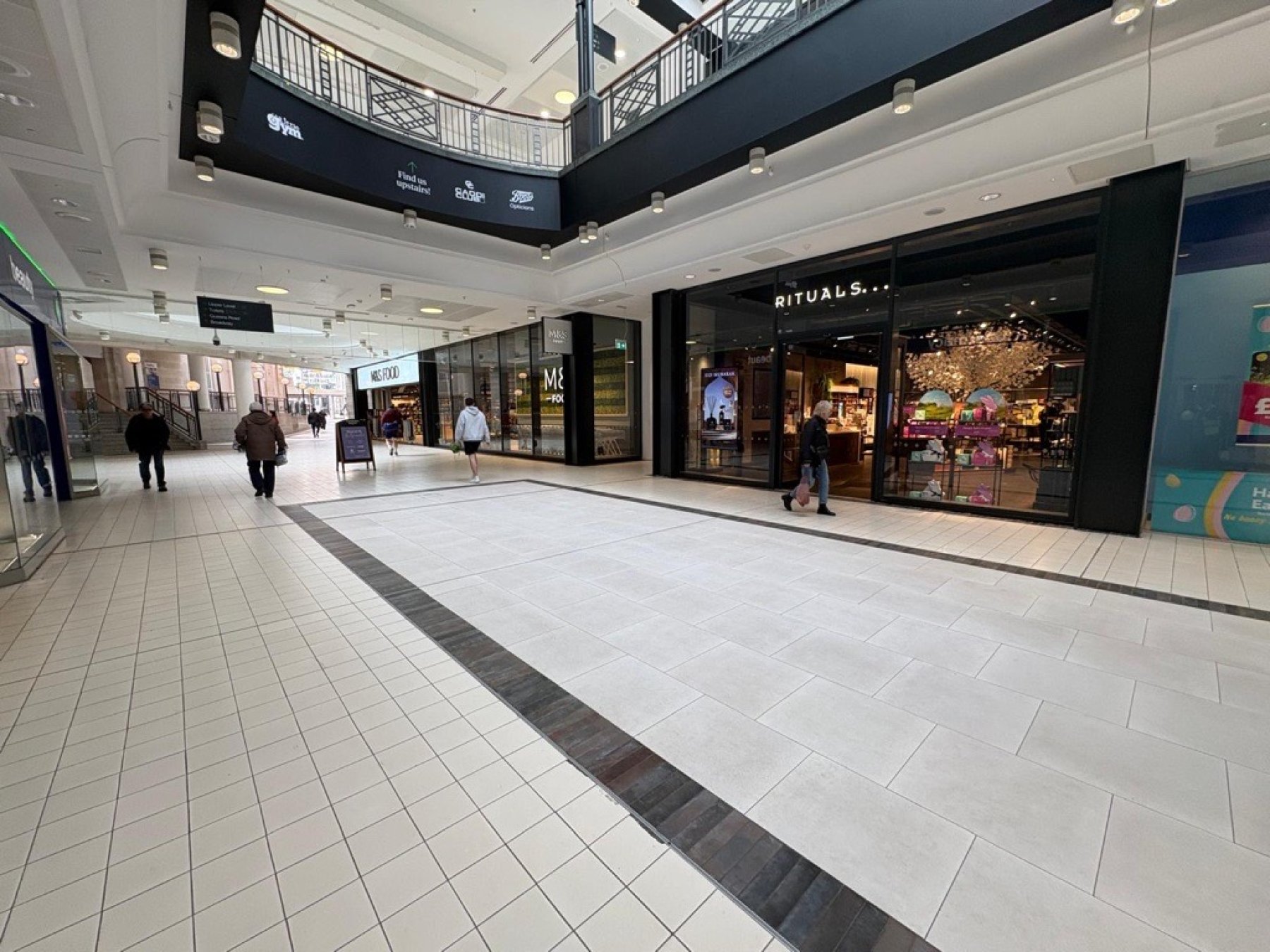 Unit 101 &ndash; Wimbledon Quarter