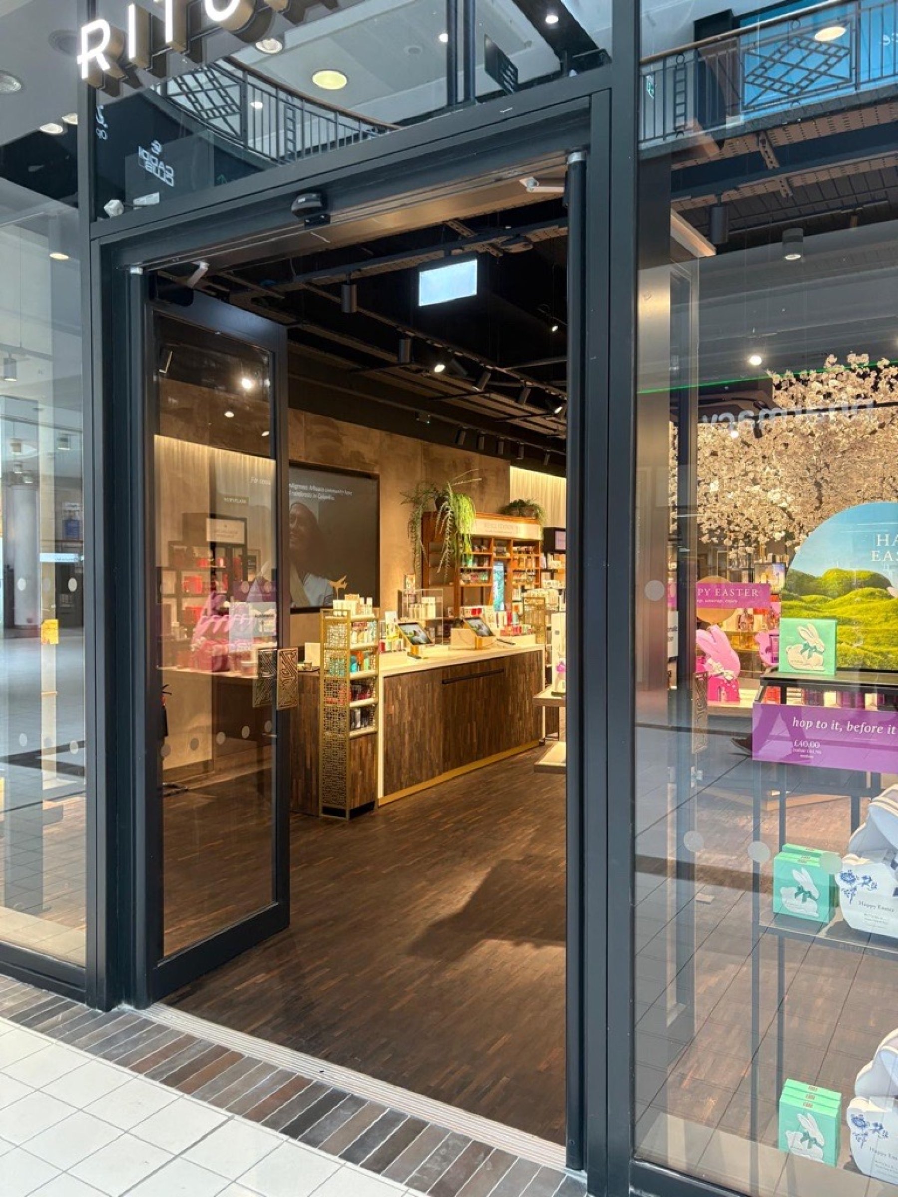 Unit 101 &ndash; Wimbledon Quarter